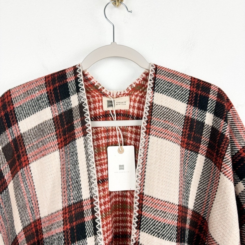 NWT Look by M New York Plaid Poncho Wrap Shrug Shawl - Picture 3 of 7